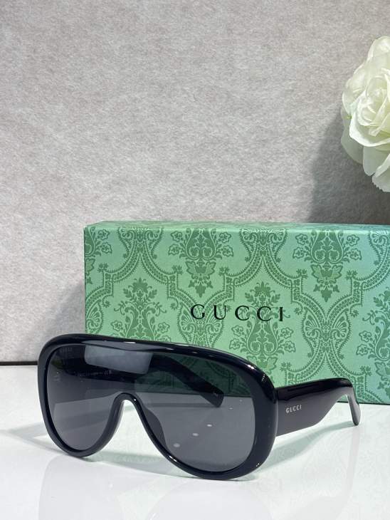 Picture of Gucci Sunglasses _SKUfw79759787fw